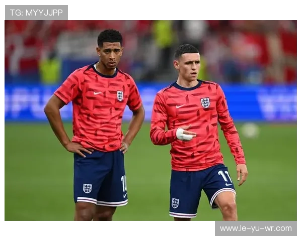 贝林厄姆家庭生活曝光：球星私密日常引关注