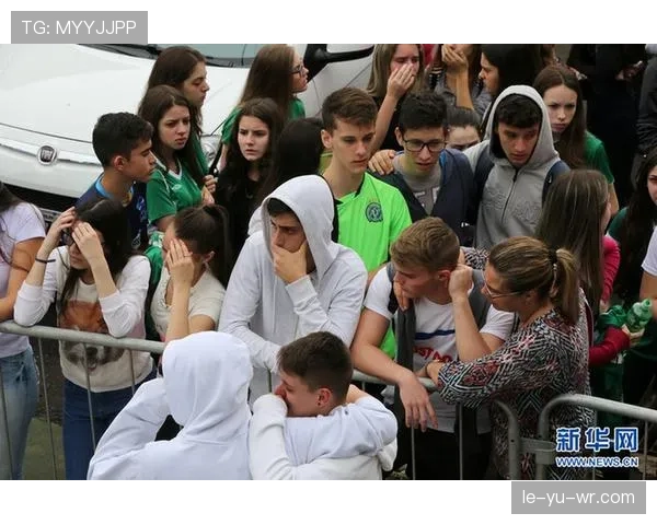 斯托克城球迷爆发抗议活动 要求俱乐部管理层回应球场安全问题 斯托克城球迷爆发抗议活动 要求俱乐部管理层回应球场安全问题