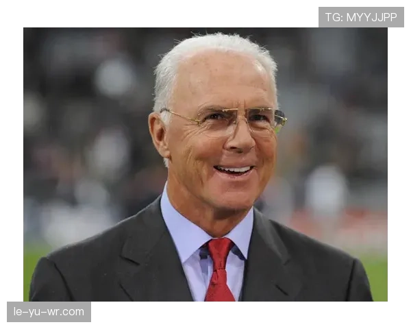 贝肯鲍尔防线的现代回响：经典战术如何重塑当代足球防守体系