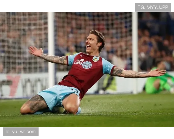 伯恩利进攻火力全开，状态回升再创佳绩