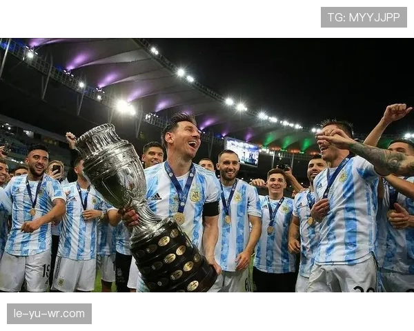 利桑德罗闪耀世界杯决赛，助球队历史性夺冠